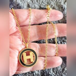 HGold and Black Pendant Necklace